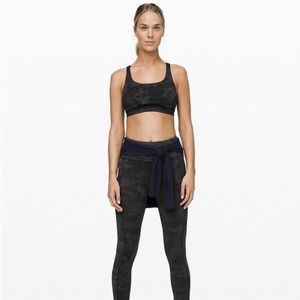 Fast and free lululemon leggings
